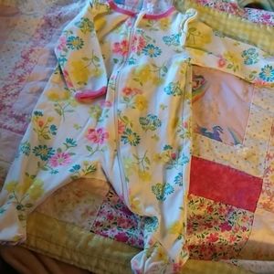 Zip-up bodysuit onesie